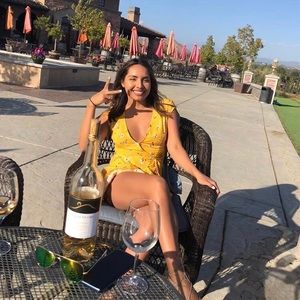 Short dress fitted to a 27-30 inch waist.